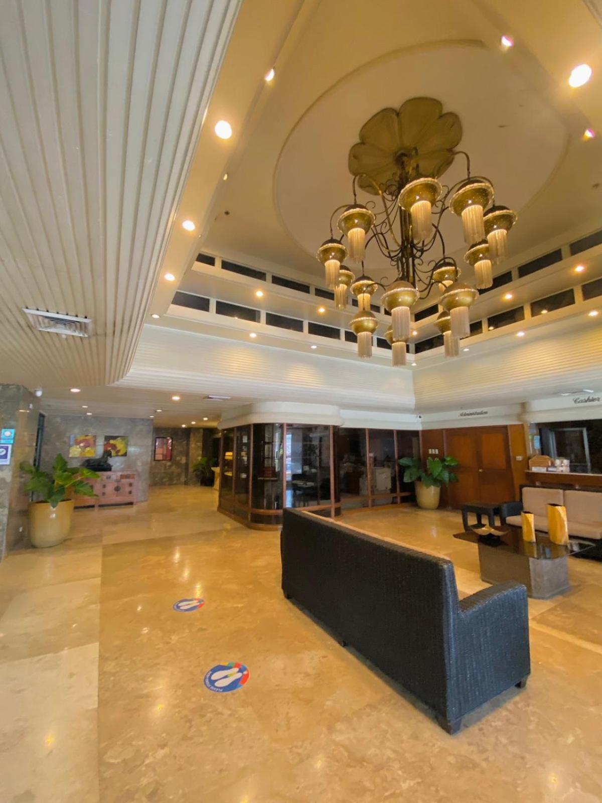 Copacabana Apartment Hotel Pasay Exterior photo